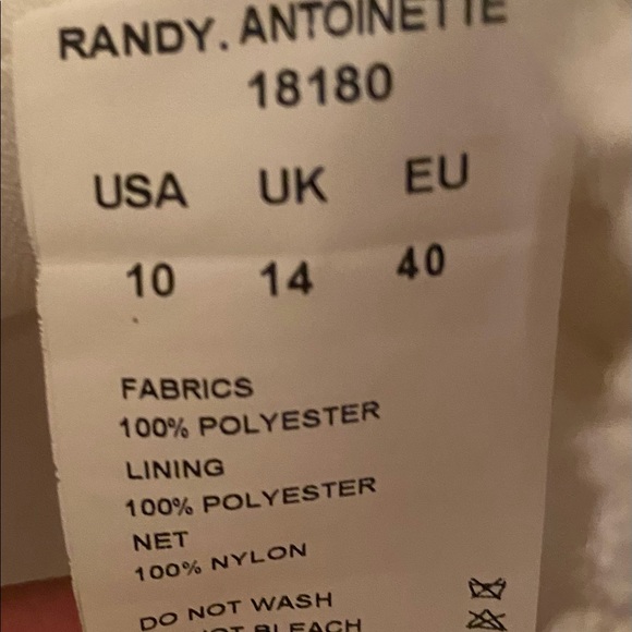 Princess wedding ball gown - Picture 7 of 9